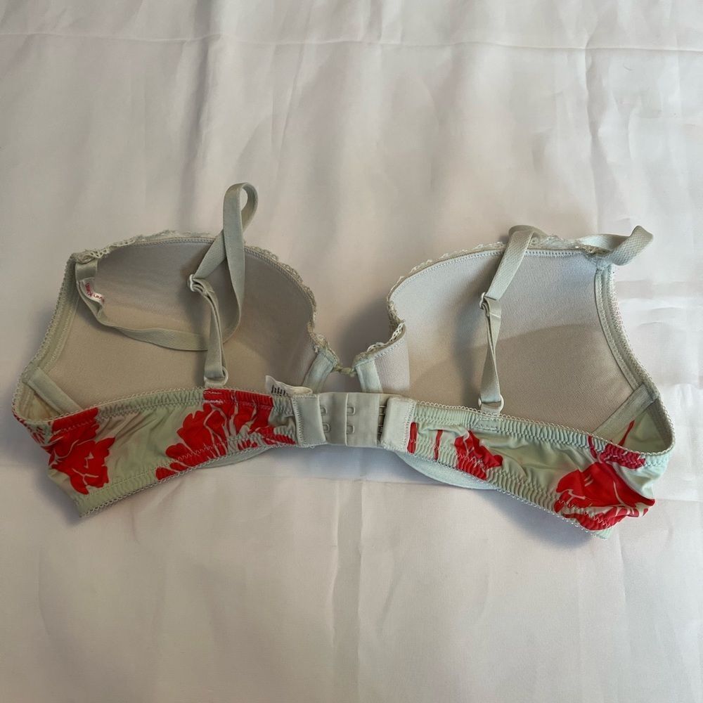 Calvin Klein Bra - Picture 3 of 3